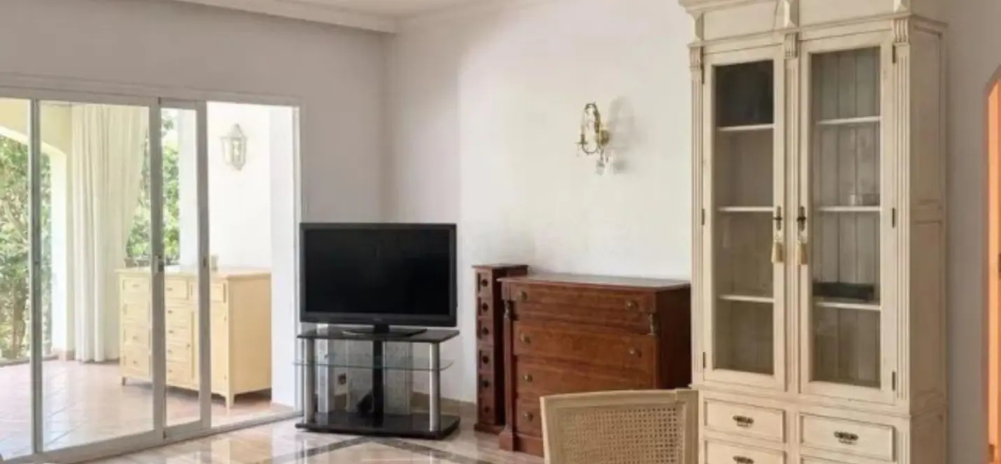 Venta de apartamento en planta baja en Marbella 2