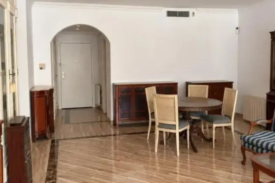 Image 4 thumb