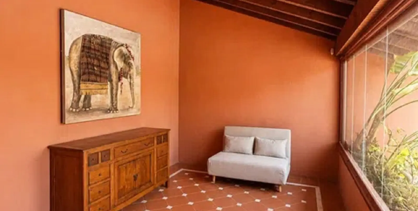 Venta de apartamento en planta media en Marbella 4