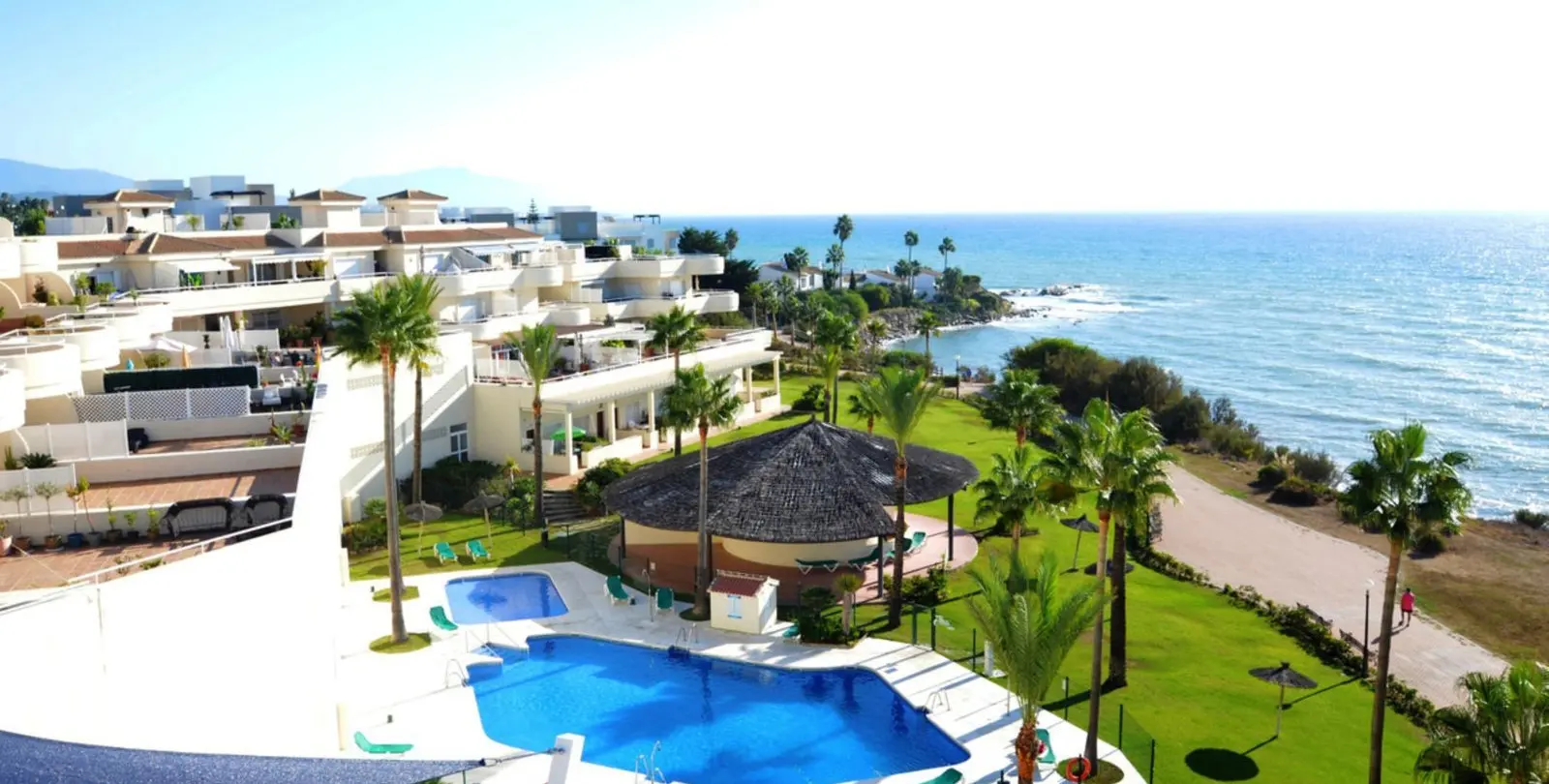 Venta de ático en Estepona 3