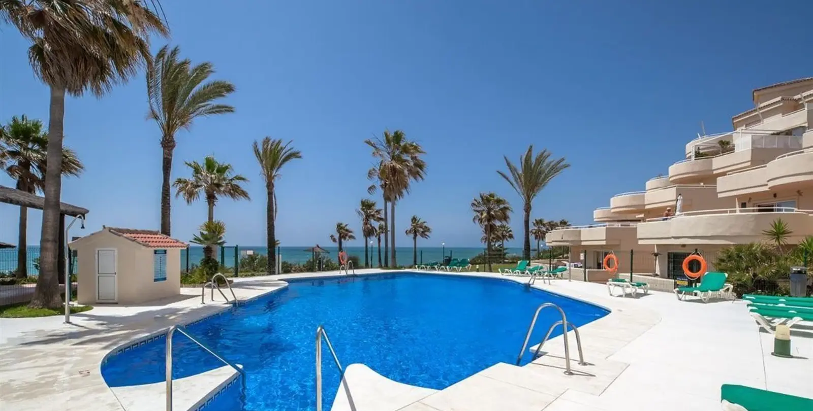 Venta de ático en Estepona 7