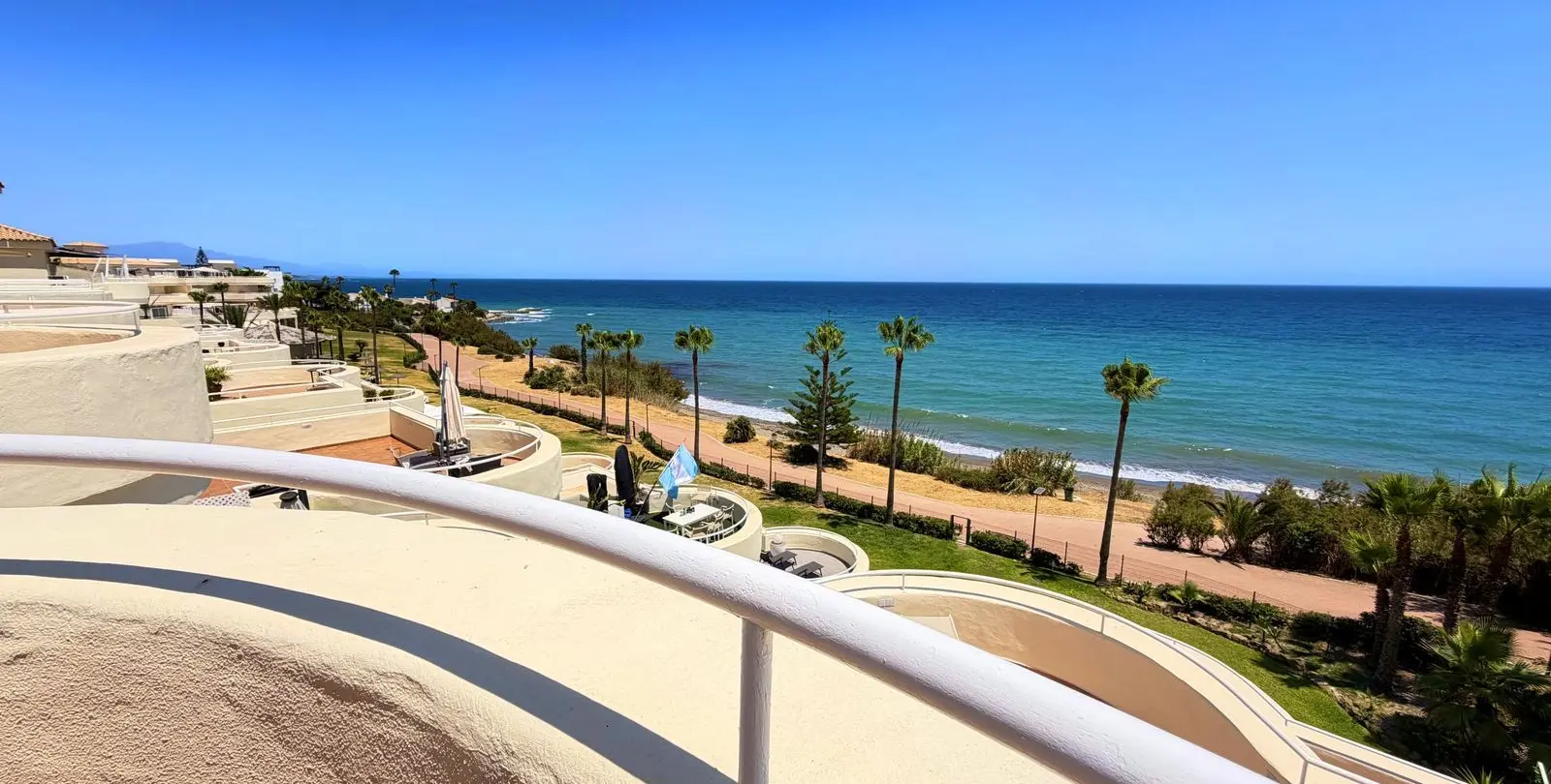 Venta de ático en Estepona 15