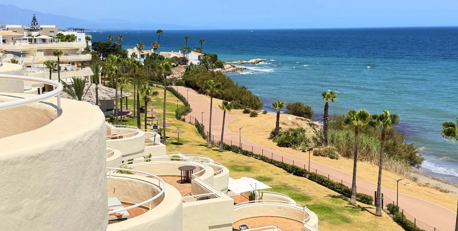 Venta de ático en Estepona 16