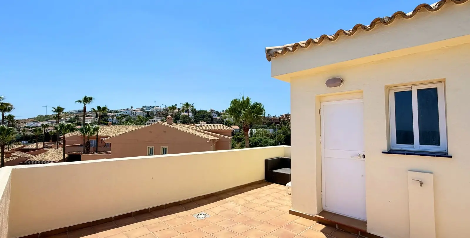 Venta de ático en Estepona 31