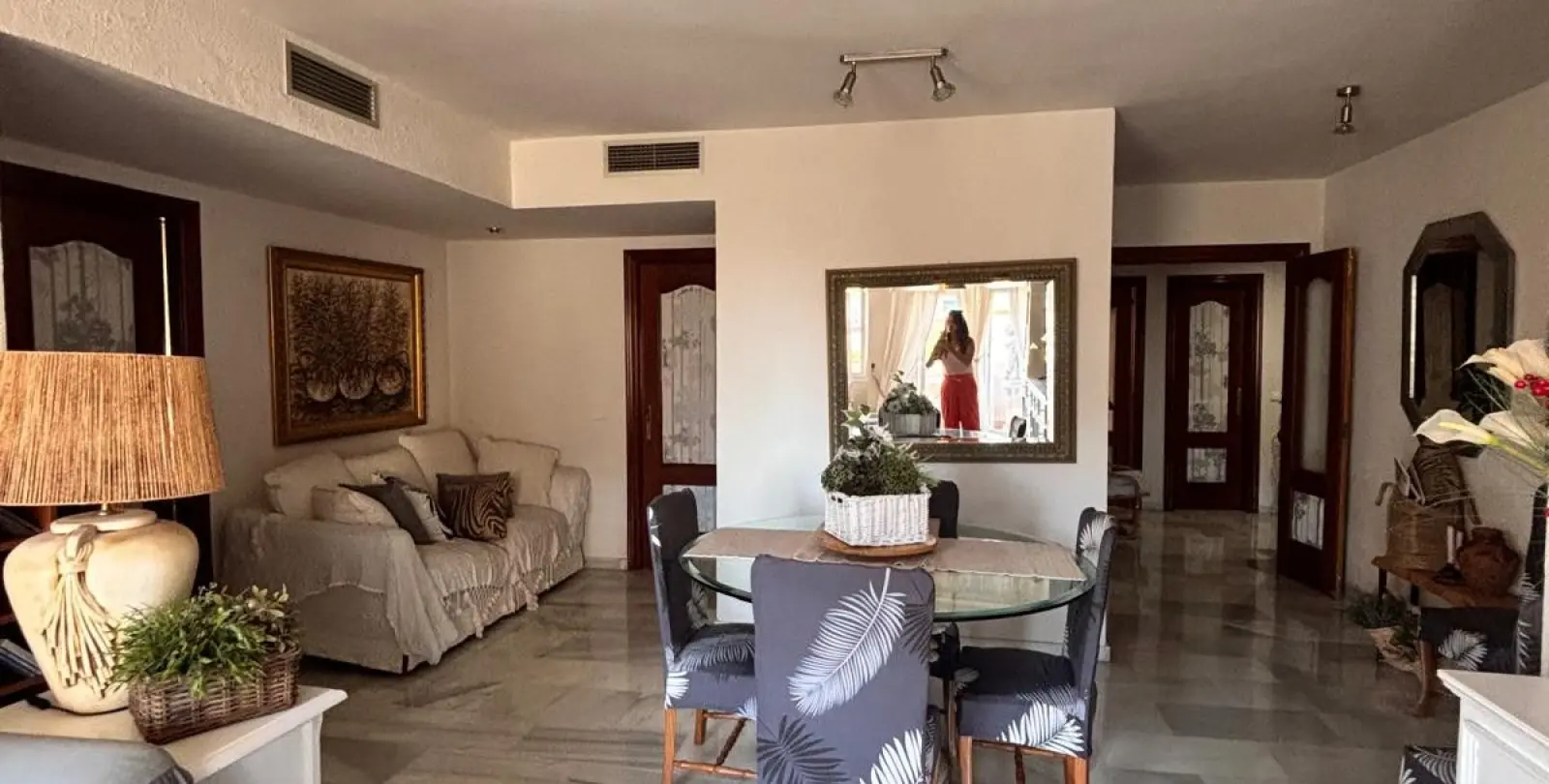 Venta de apartamento en planta media en Marbella 7