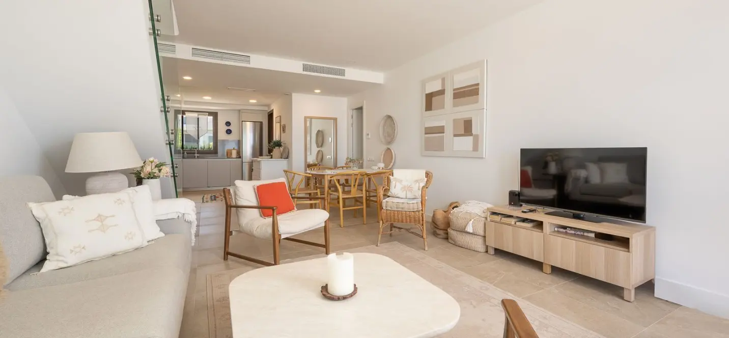 Venta de ático dúplex en Estepona 4