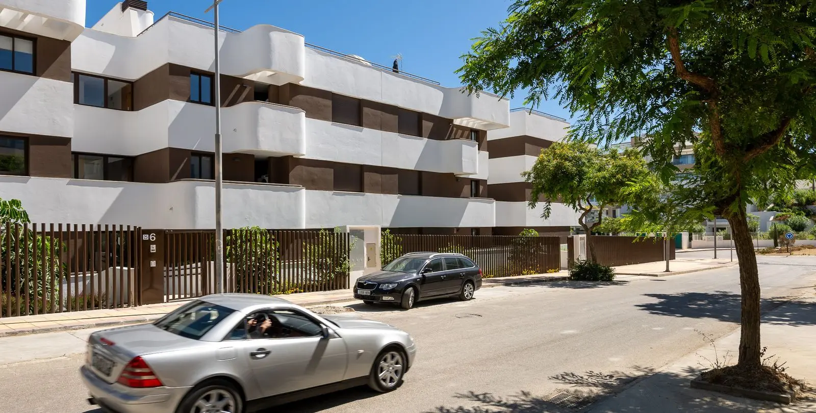 Venta de ático dúplex en Estepona 32