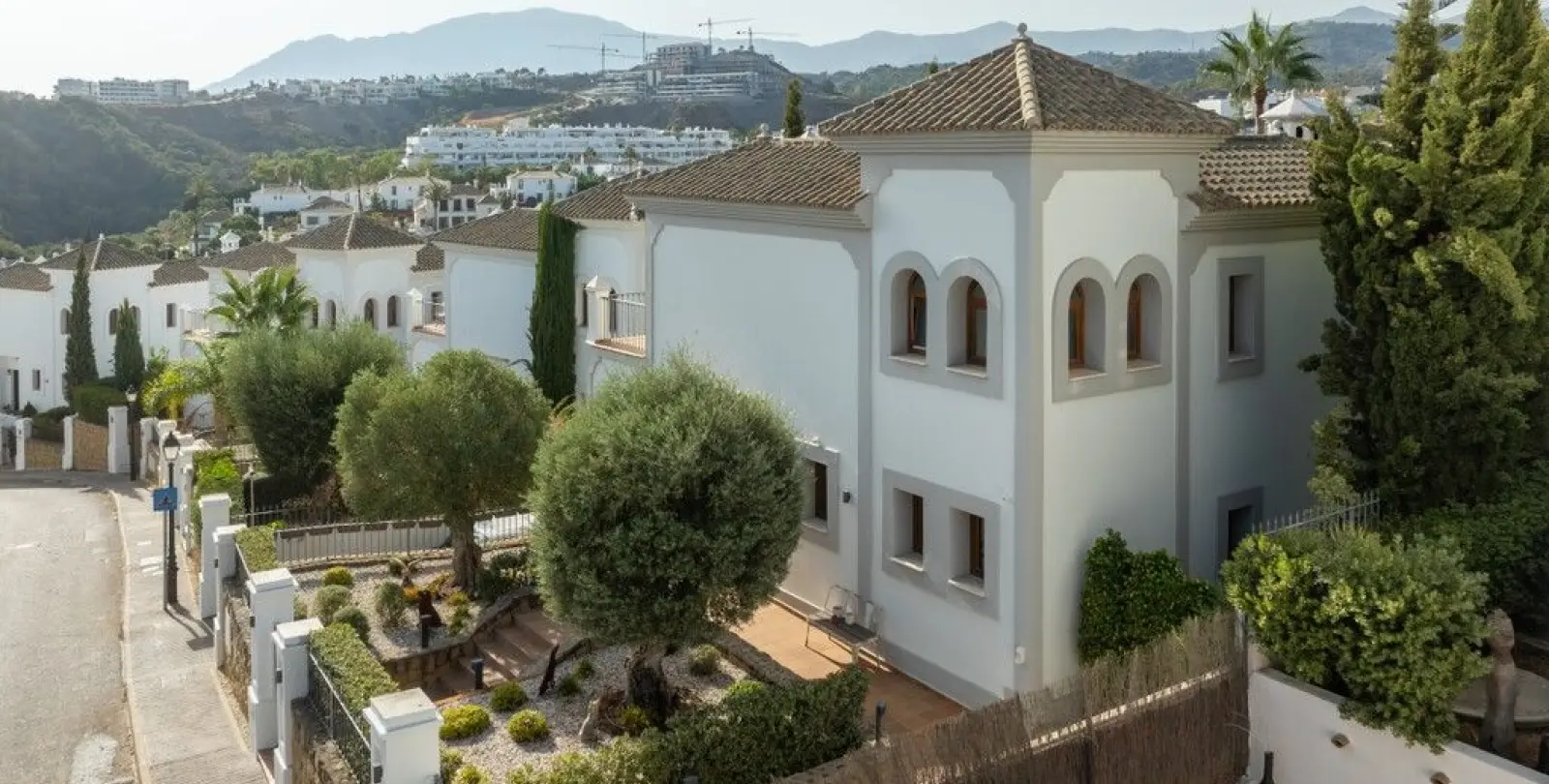 Venta de villa independiente en Estepona 3