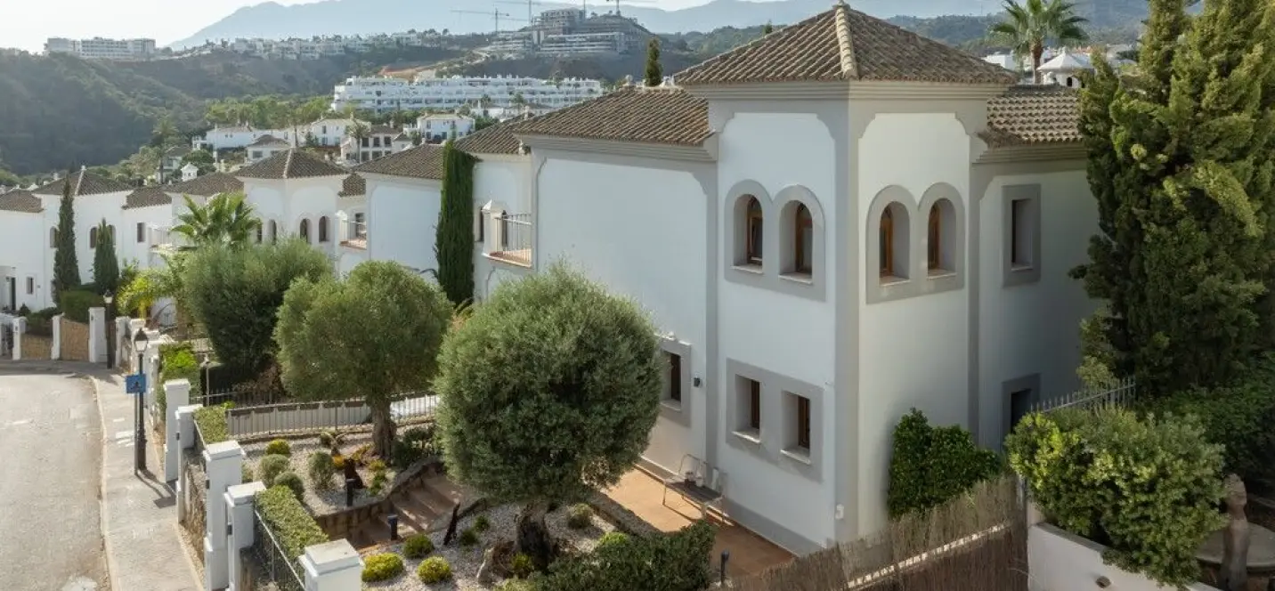 Venta de villa independiente en Estepona 2