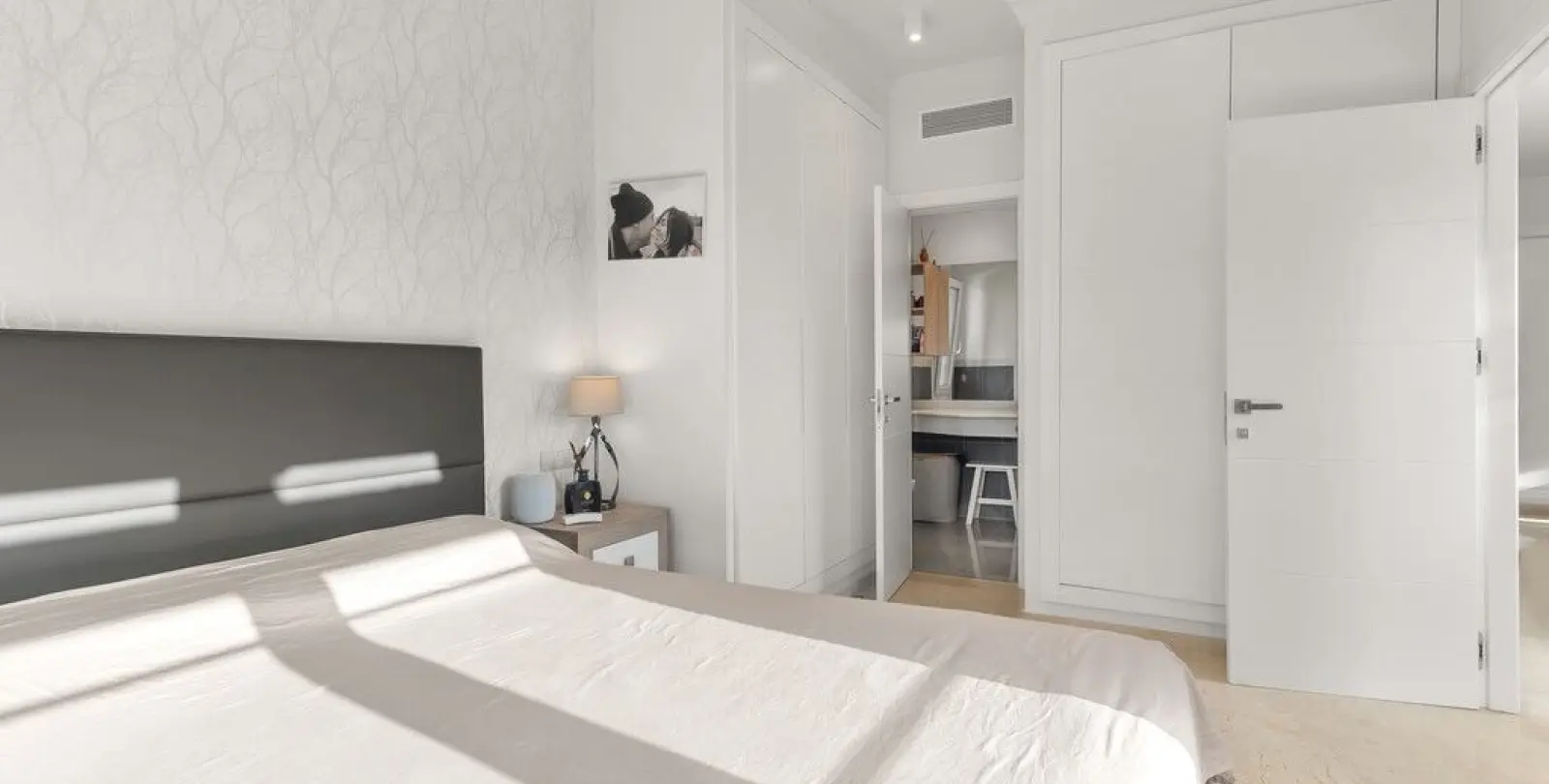 Venta de villa independiente en Estepona 28