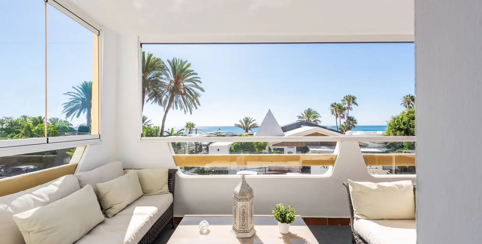 Venta de apartamento en planta media en San Pedro de Alcántara 6