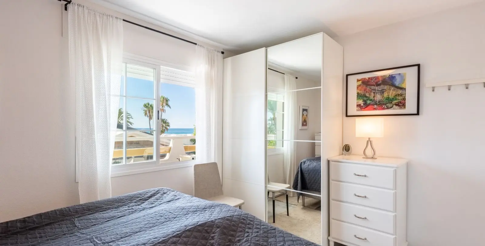 Venta de apartamento en planta media en San Pedro de Alcántara 18
