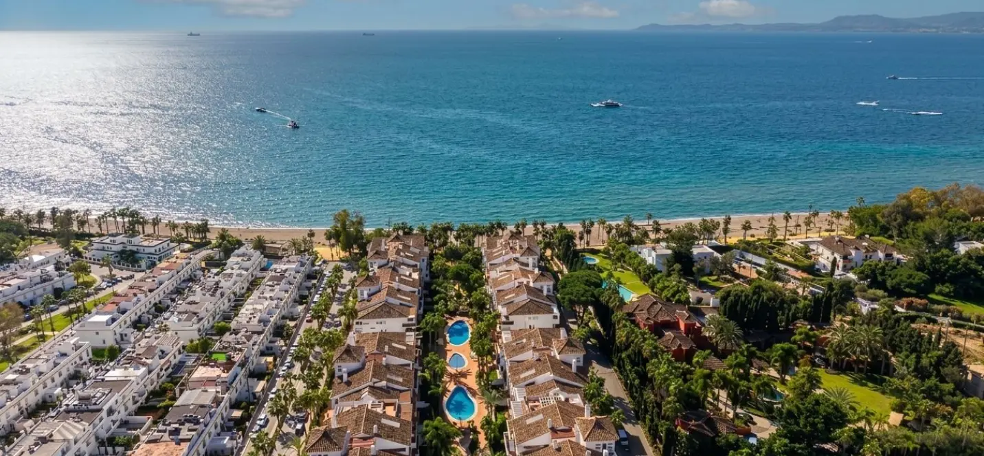 Venta de apartamento en planta baja en Marbella 2