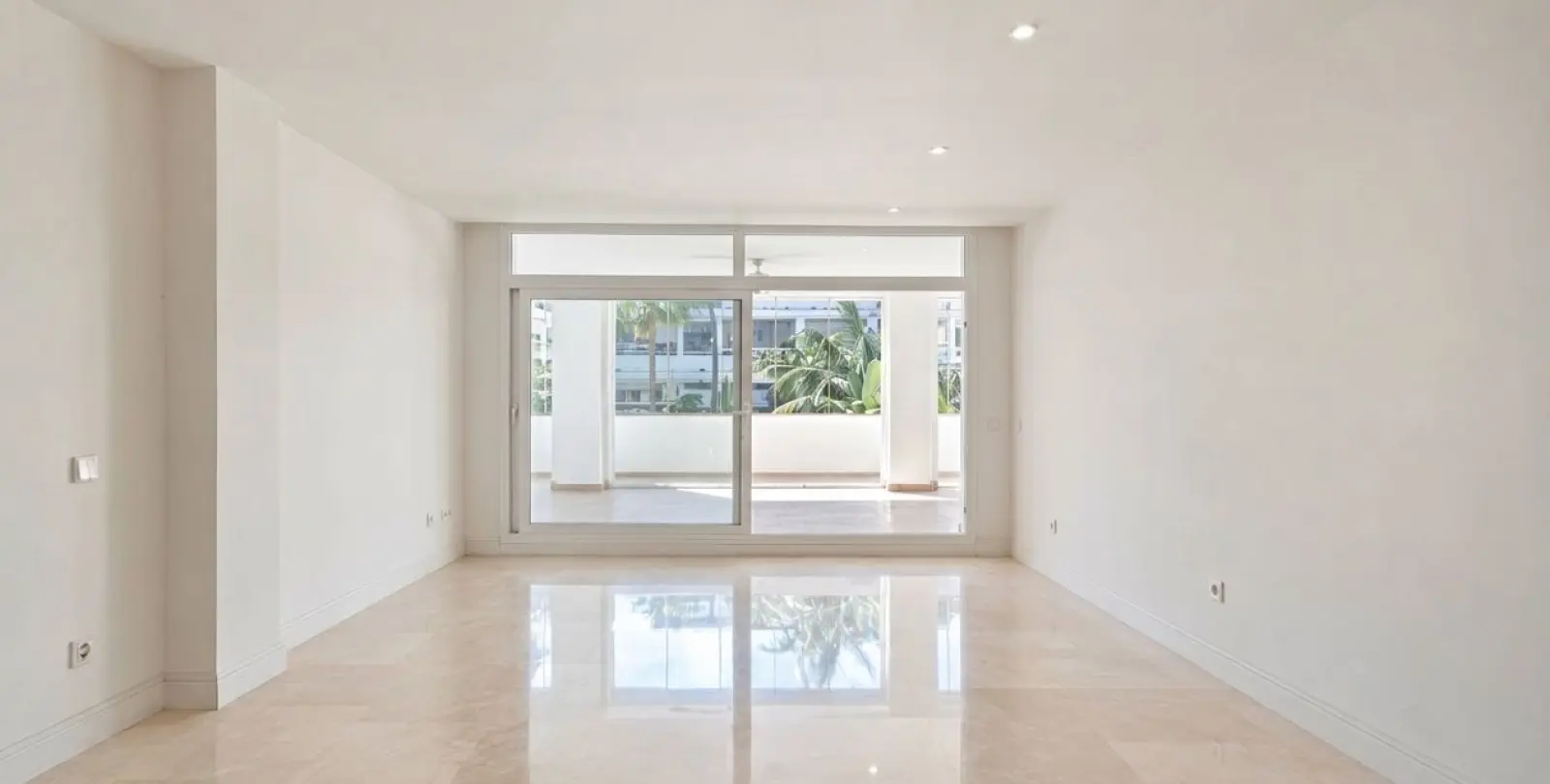 Venta de apartamento en planta baja en Marbella 5