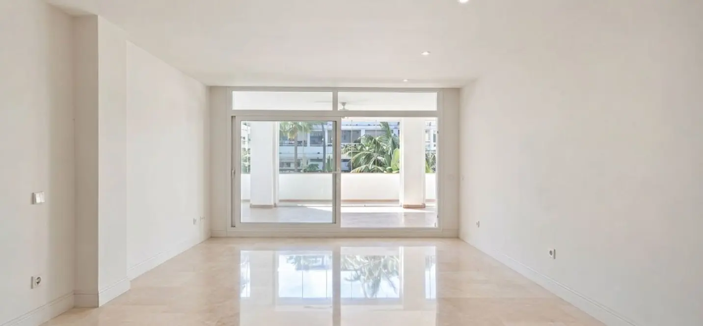 Venta de apartamento en planta baja en Marbella 4