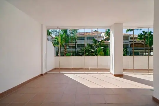 Image 6 thumb