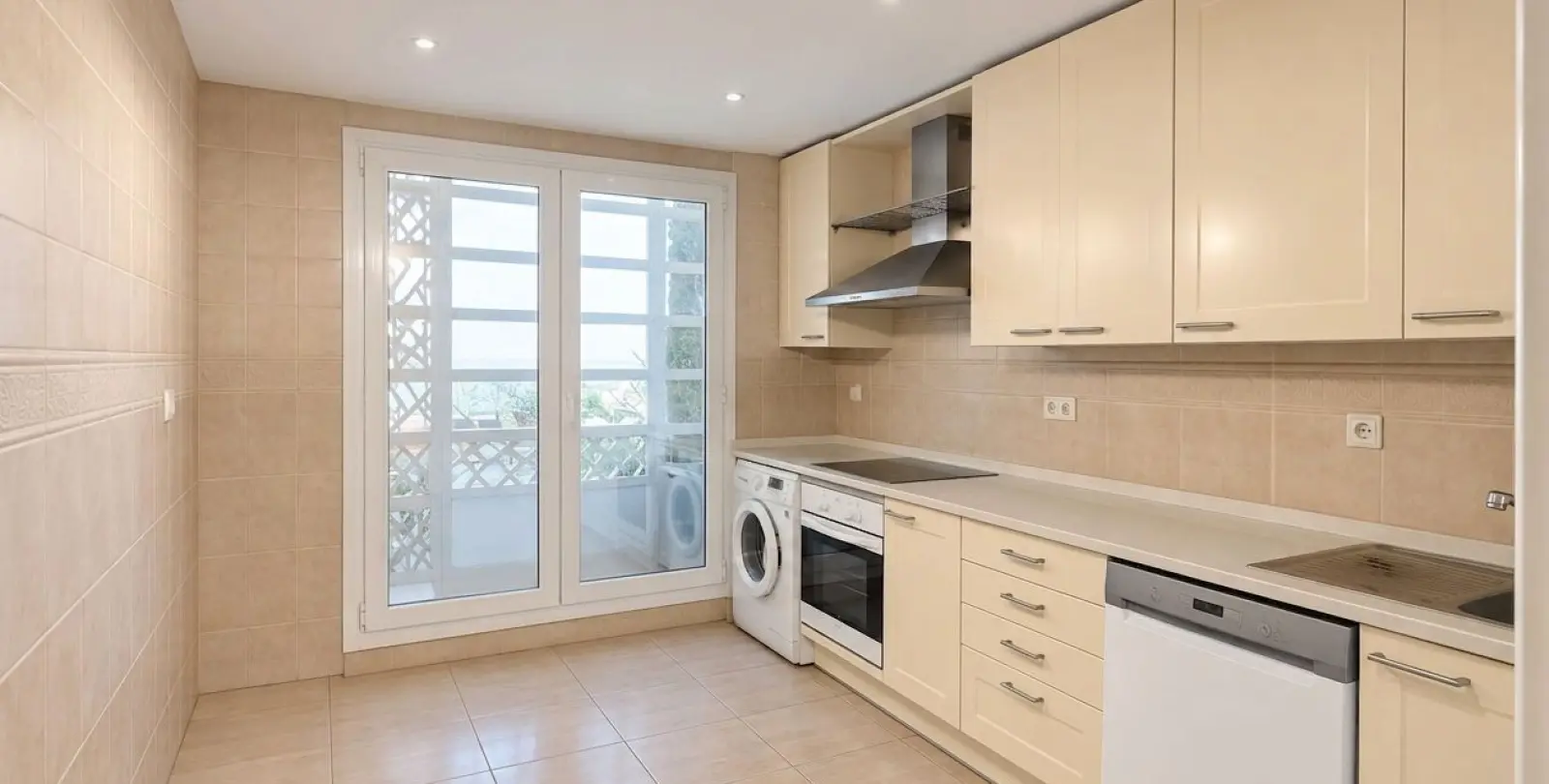 Venta de apartamento en planta baja en Marbella 9