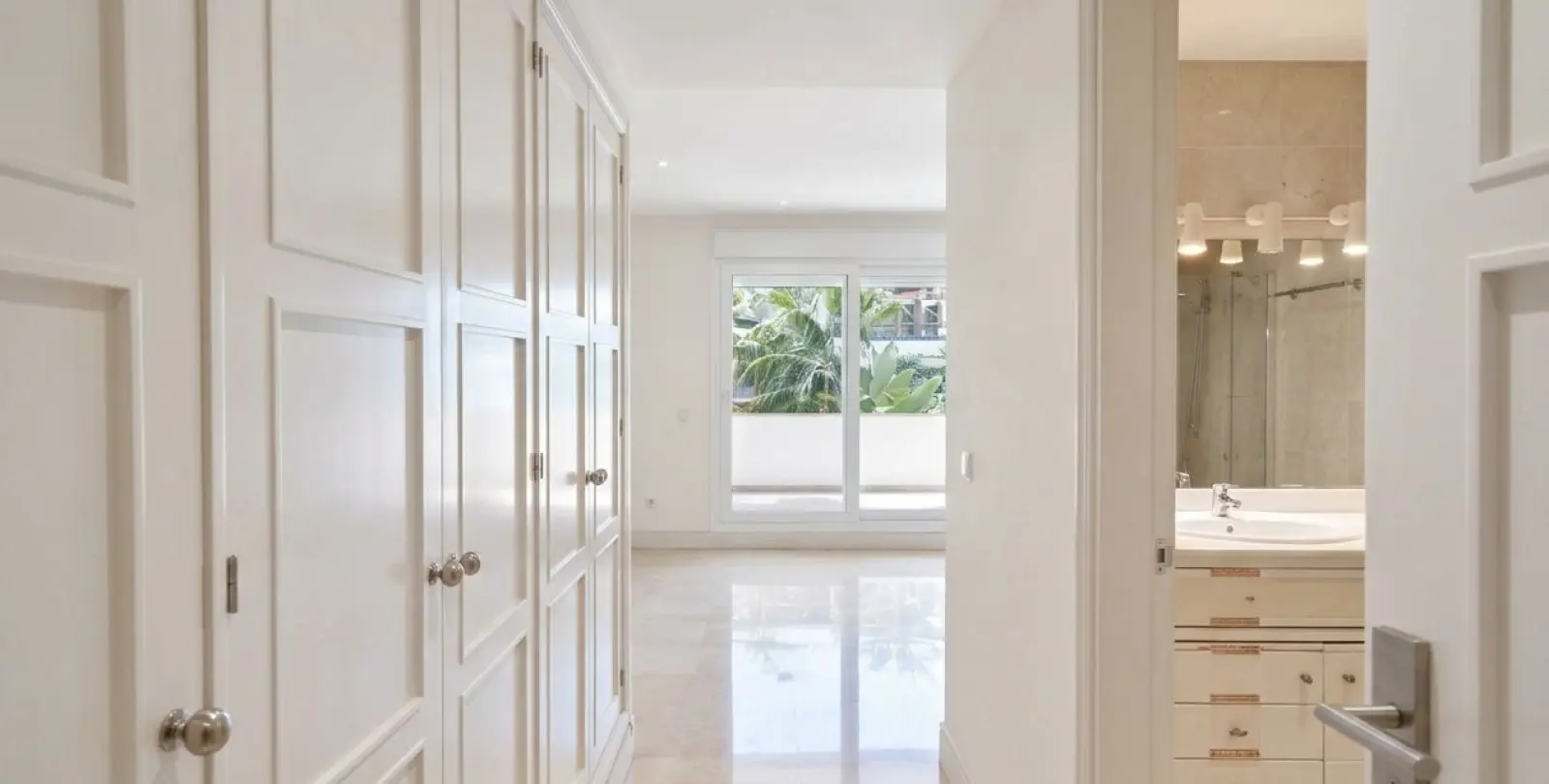 Venta de apartamento en planta baja en Marbella 12