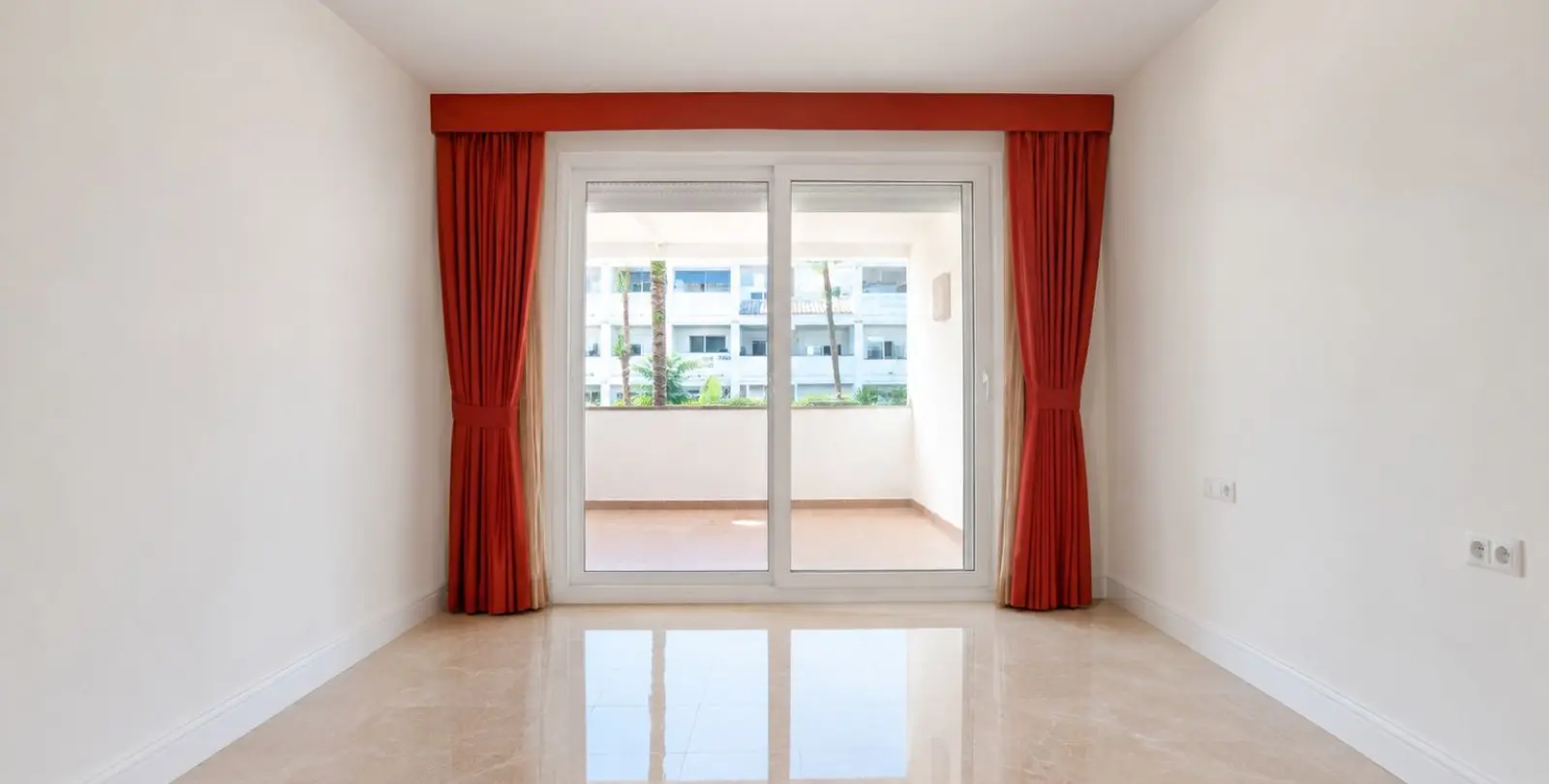 Venta de apartamento en planta baja en Marbella 17