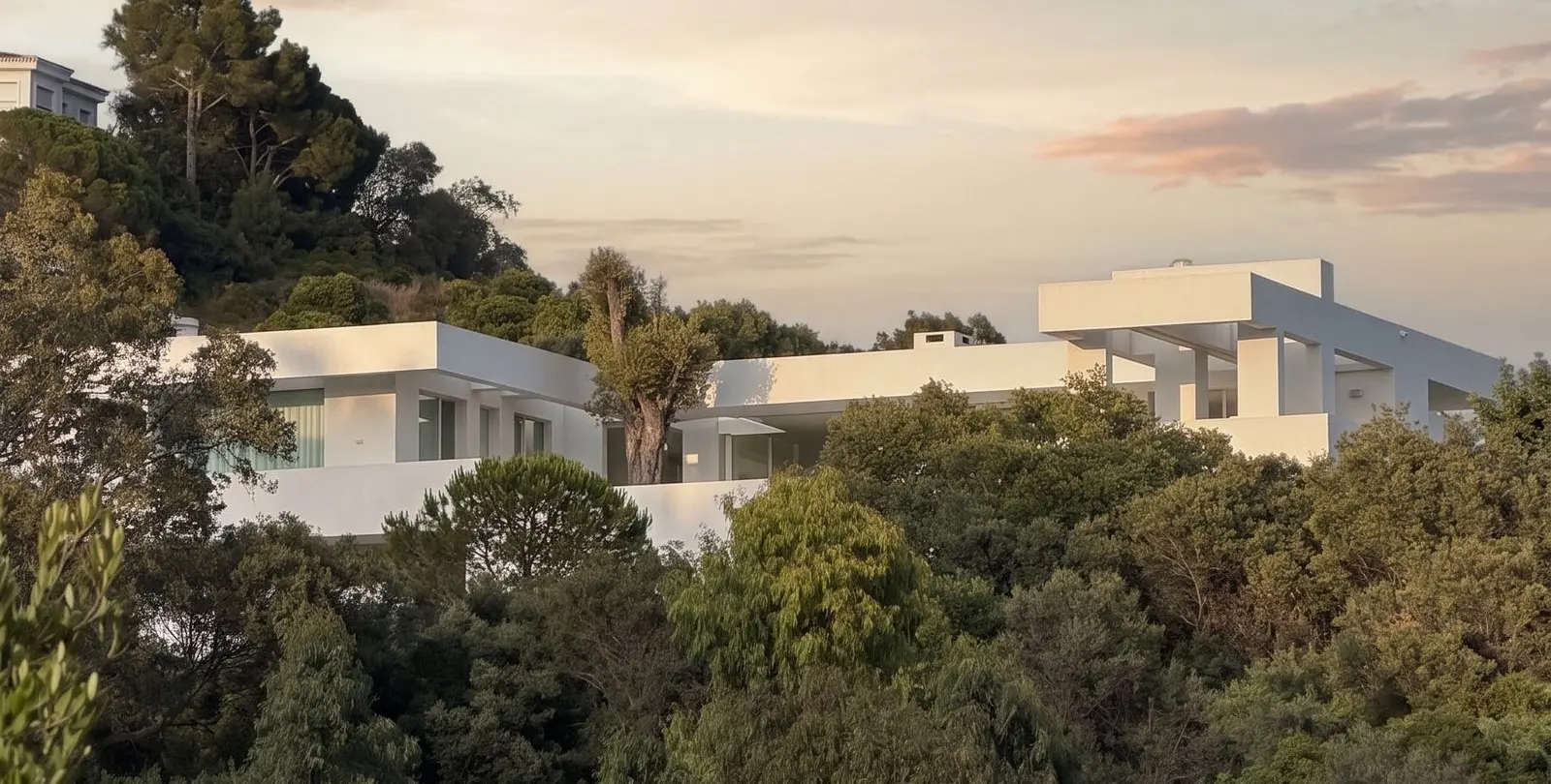 Venta de villa independiente en Altos de los Monteros 2