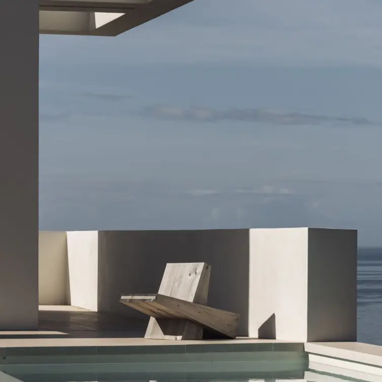 Venta de villa independiente en Altos de los Monteros