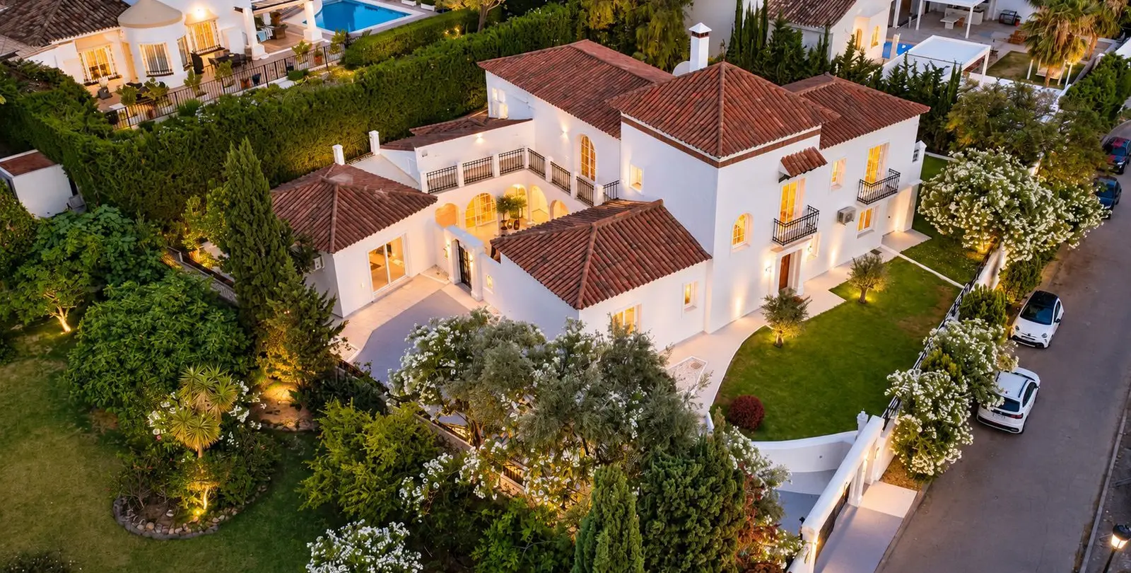 Sale of detached villa in Benahavís 1
