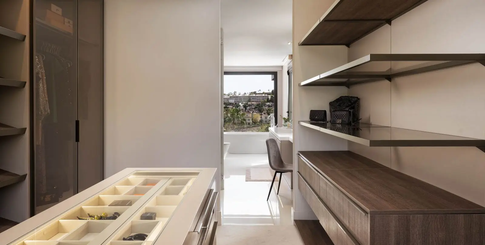 Venta de villa independiente en Nueva Andalucía 20