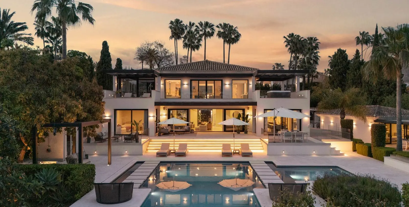 Venta de villa independiente en Nueva Andalucía 29