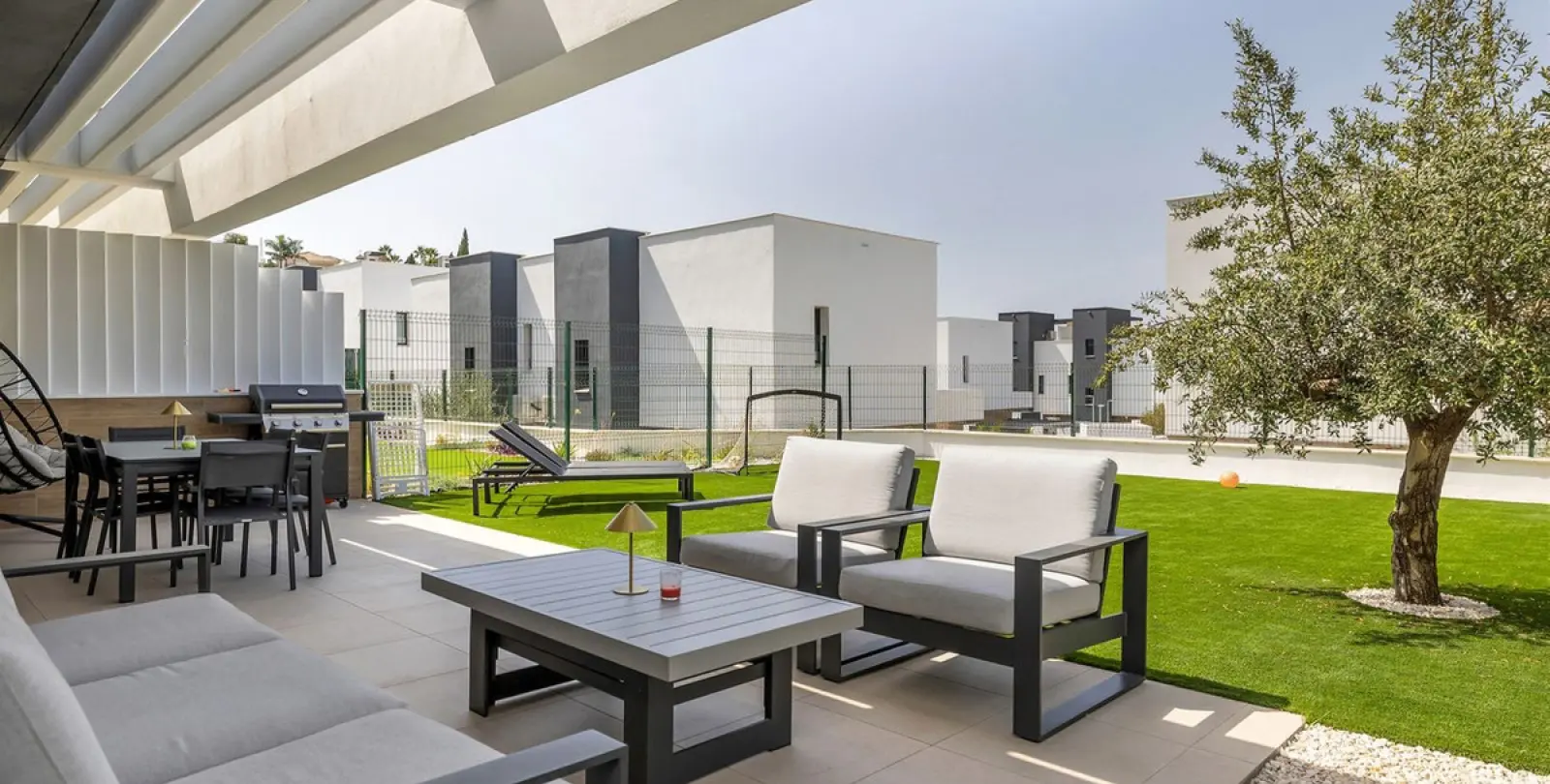 Long-term rent of townhouse in Estepona 5