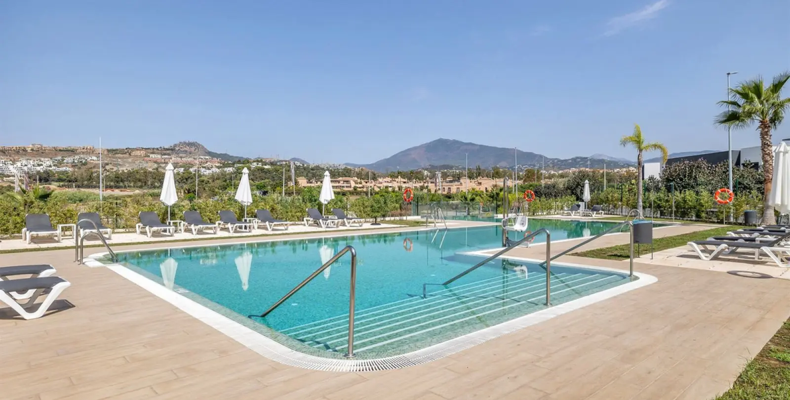 Long-term rent of townhouse in Estepona 6