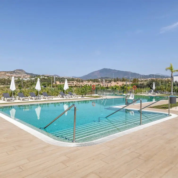 Долгосрочная аренда таунхауса в Estepona