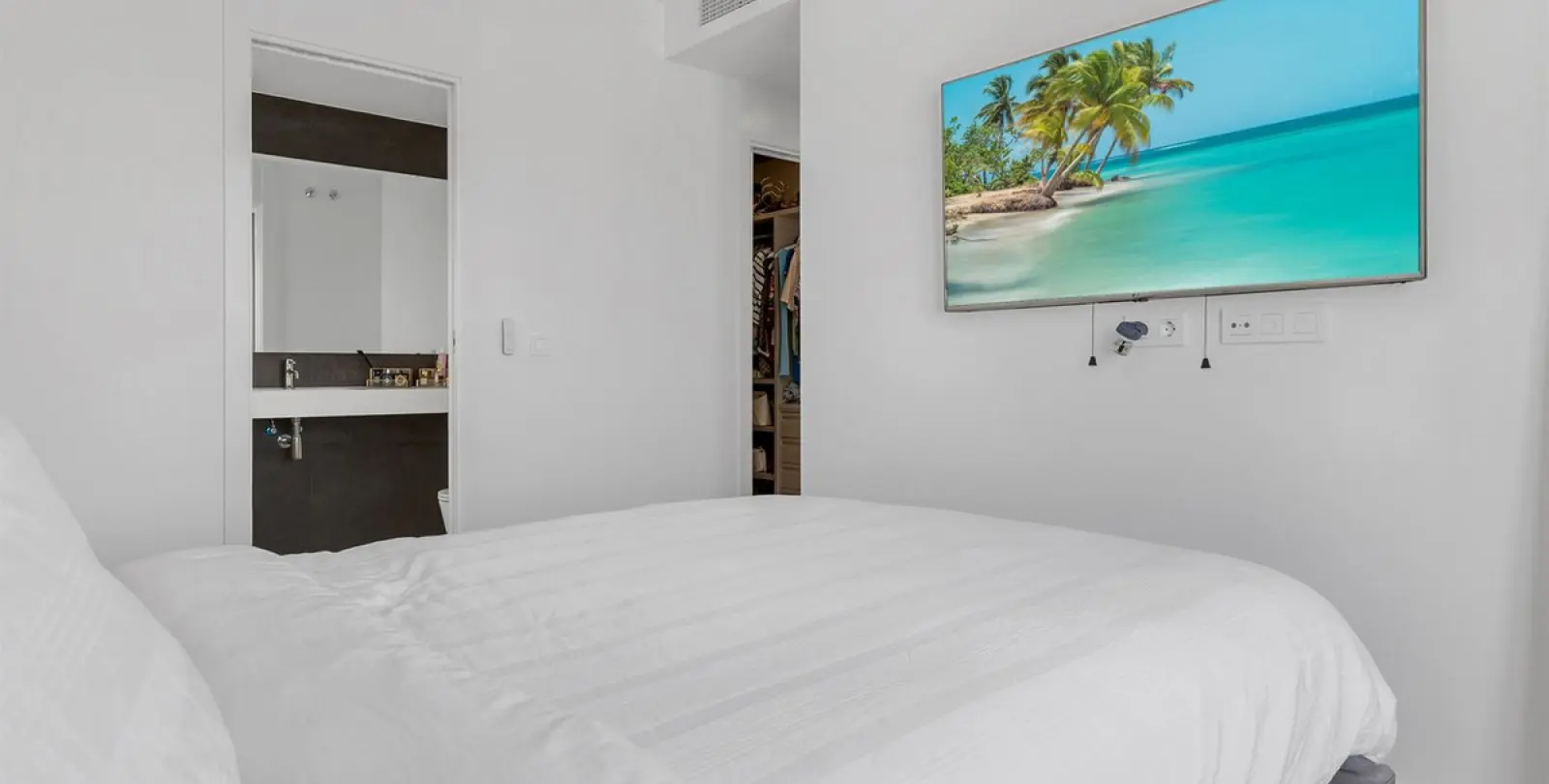 Long-term rent of townhouse in Estepona 42