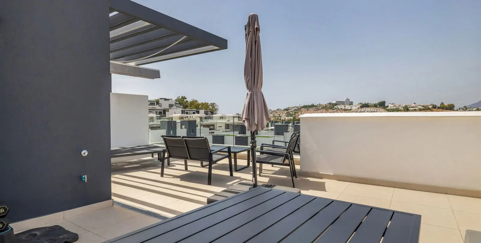 Long-term rent of townhouse in Estepona 52