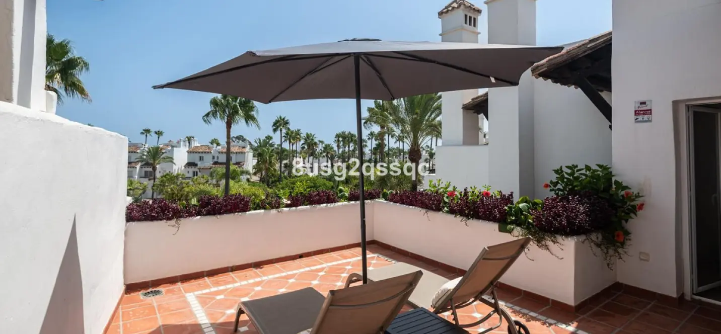 Long-term rent of semi-detached house in Costalita 2