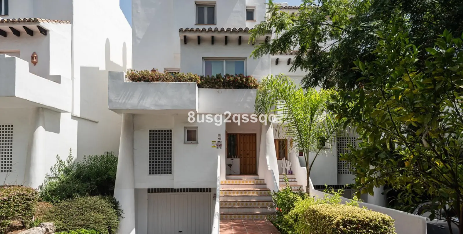 Long-term rent of semi-detached house in Costalita 10