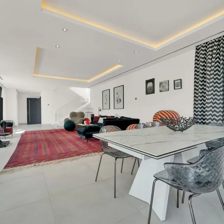 Long-term rent of detached villa in Benahavís