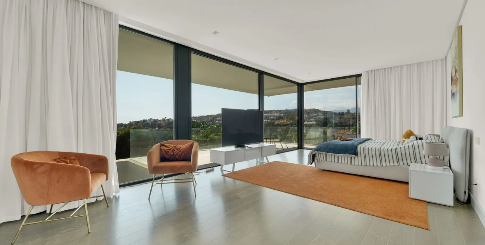 Long-term rent of detached villa in Benahavís 12