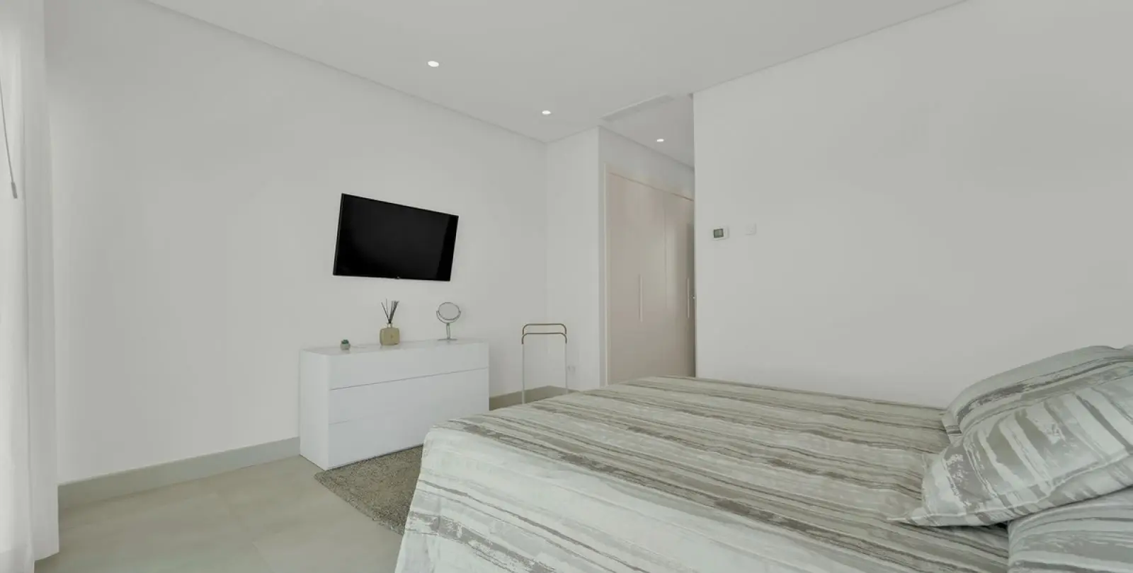 Long-term rent of detached villa in Benahavís 24