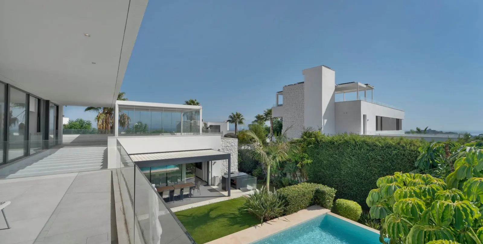 Long-term rent of detached villa in Benahavís 36