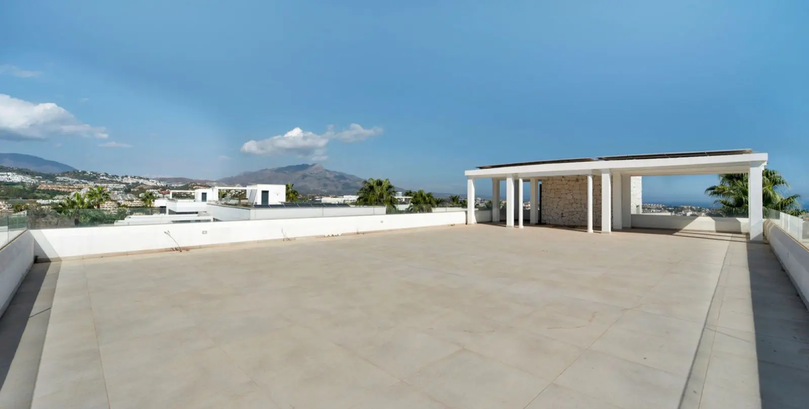 Long-term rent of detached villa in Benahavís 42