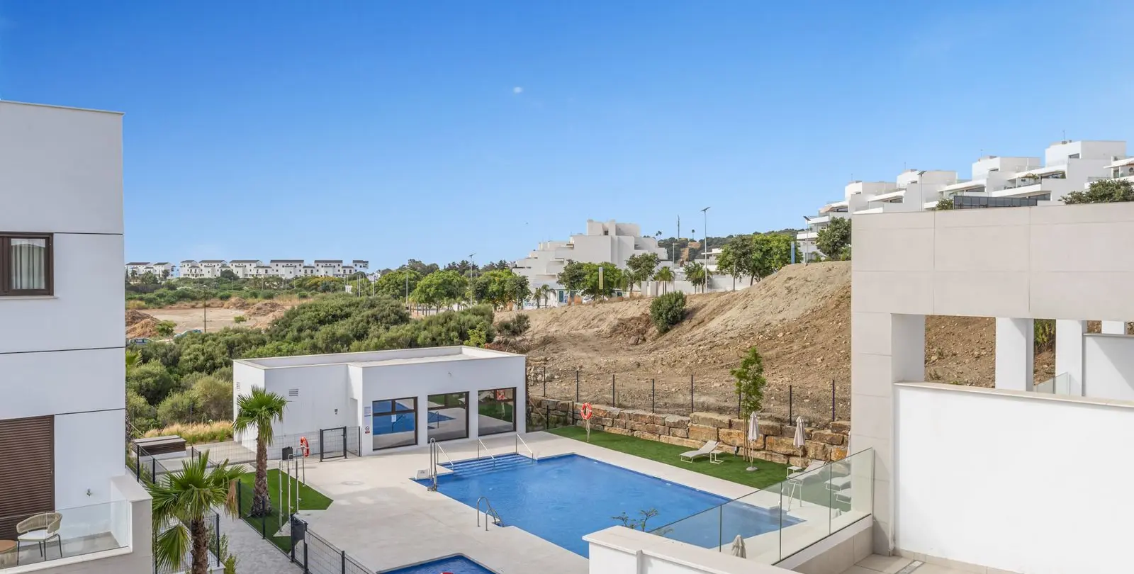 Venta de ático en Estepona 25