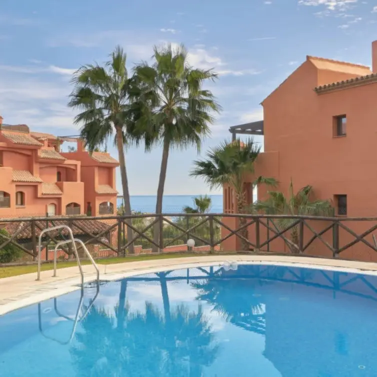 Продажа пентхауса в Estepona