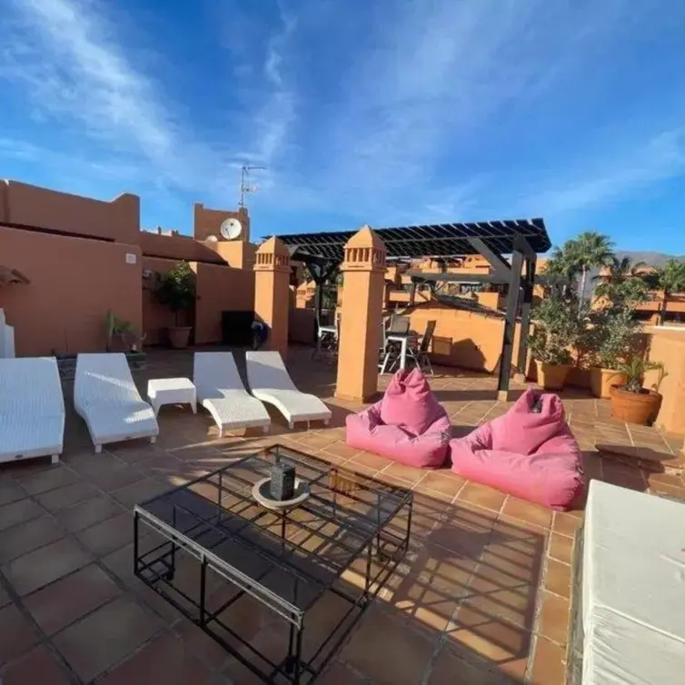 Продажа пентхауса в Estepona