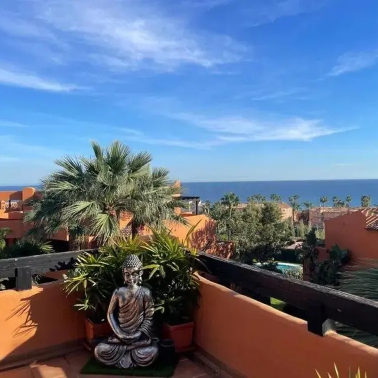 Продажа пентхауса в Estepona