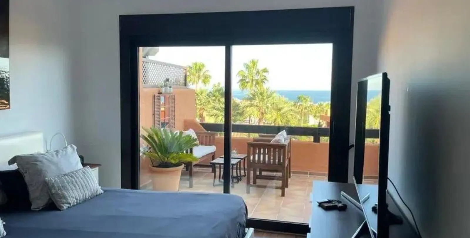 Venta de ático en Estepona 16
