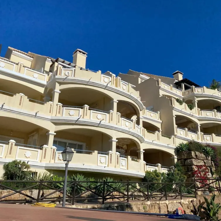 Venta de ático dúplex en Elviria