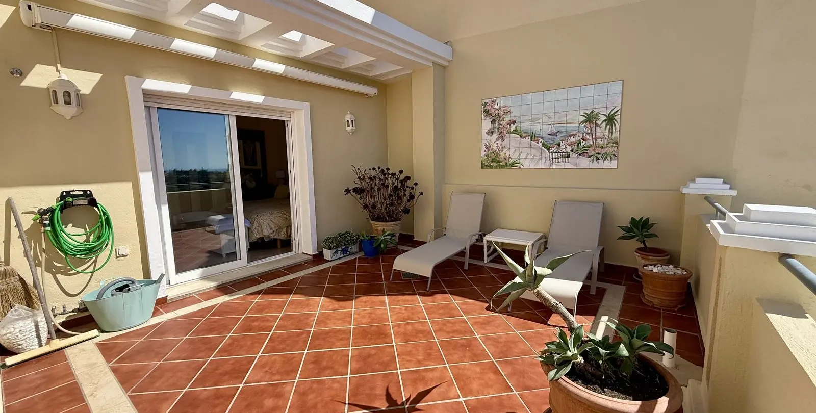 Venta de ático dúplex en Elviria 12