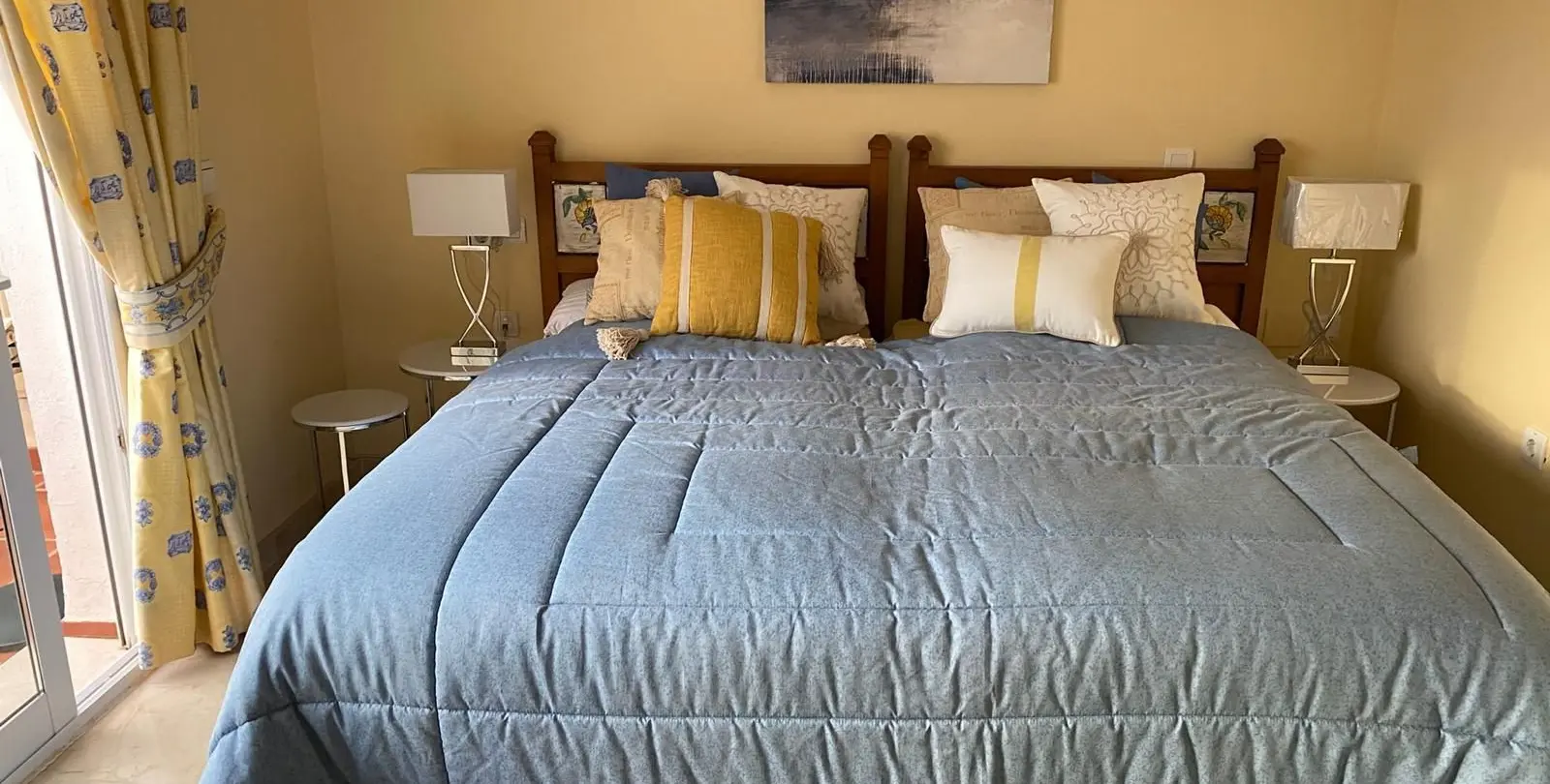 Venta de ático dúplex en Elviria 15