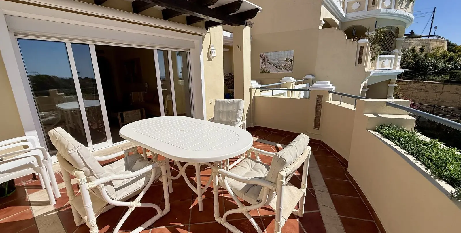 Venta de ático dúplex en Elviria 23