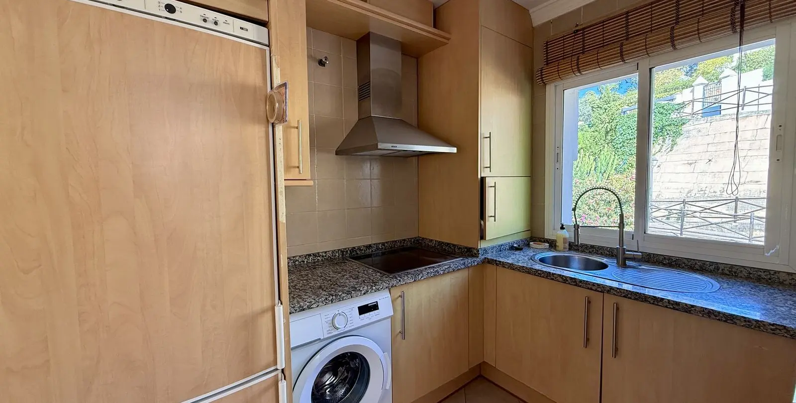 Venta de ático dúplex en Elviria 24